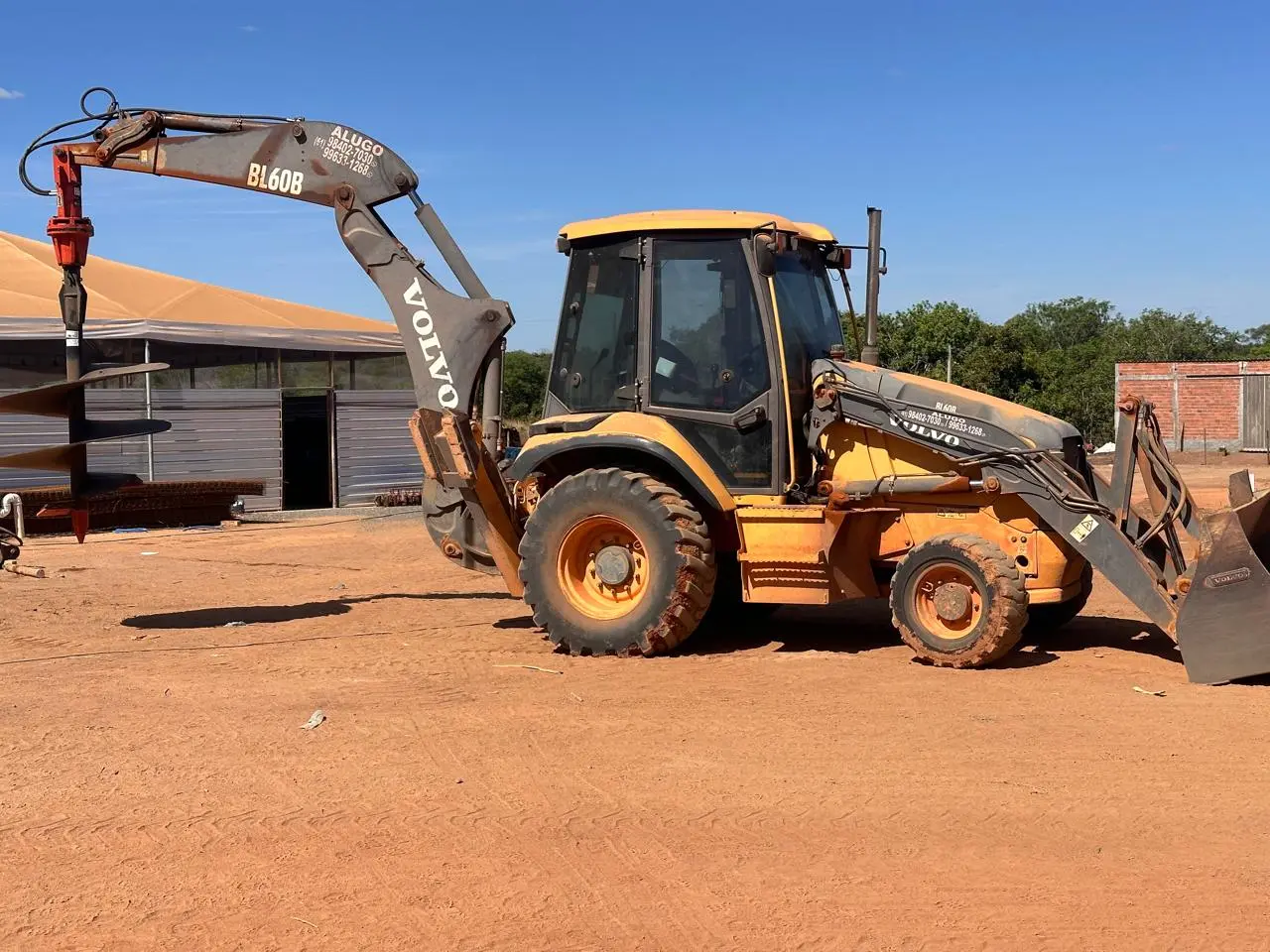 Retroescavadeira Brasília